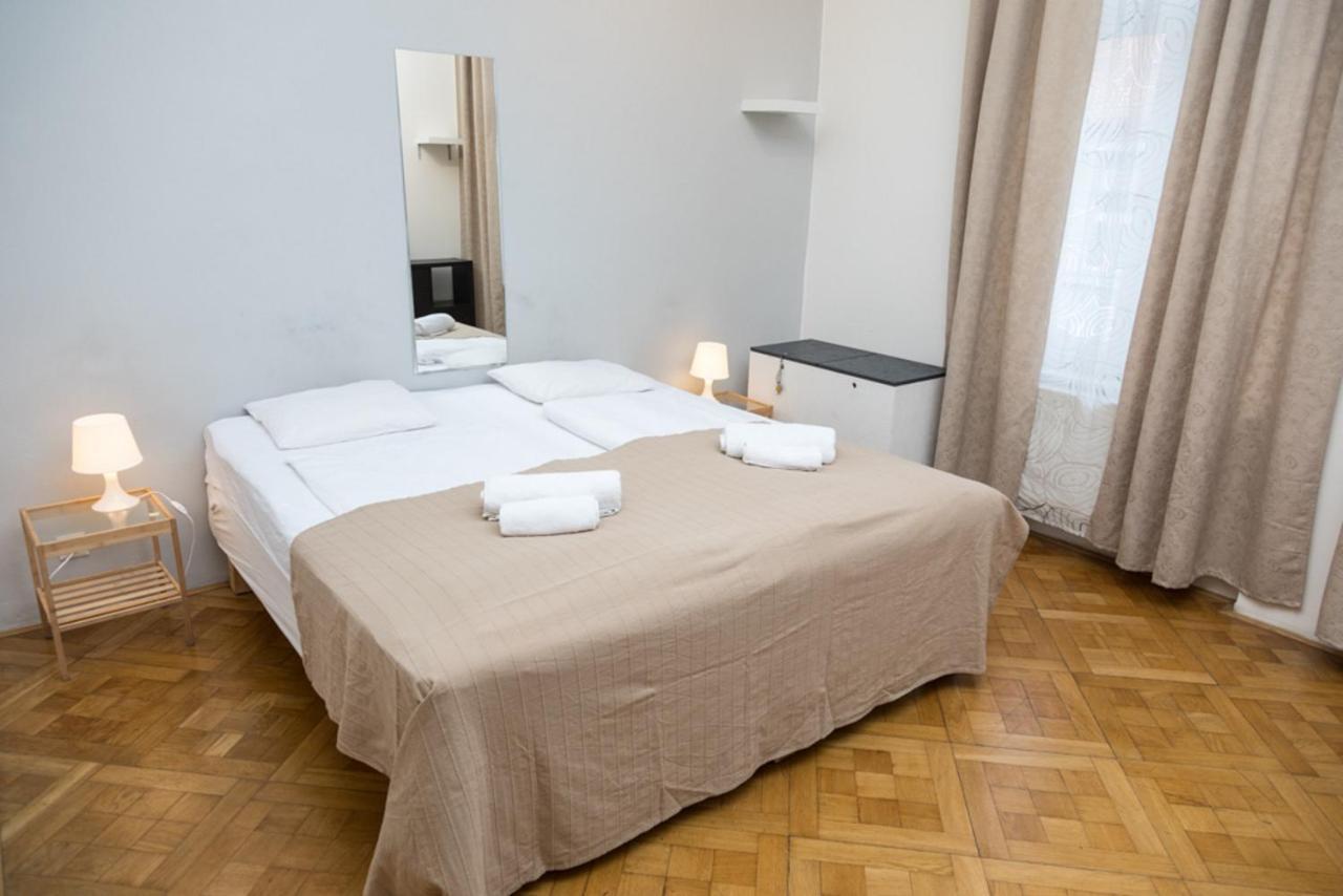 Welcome Apartments On Lublanska Prag Exteriör bild