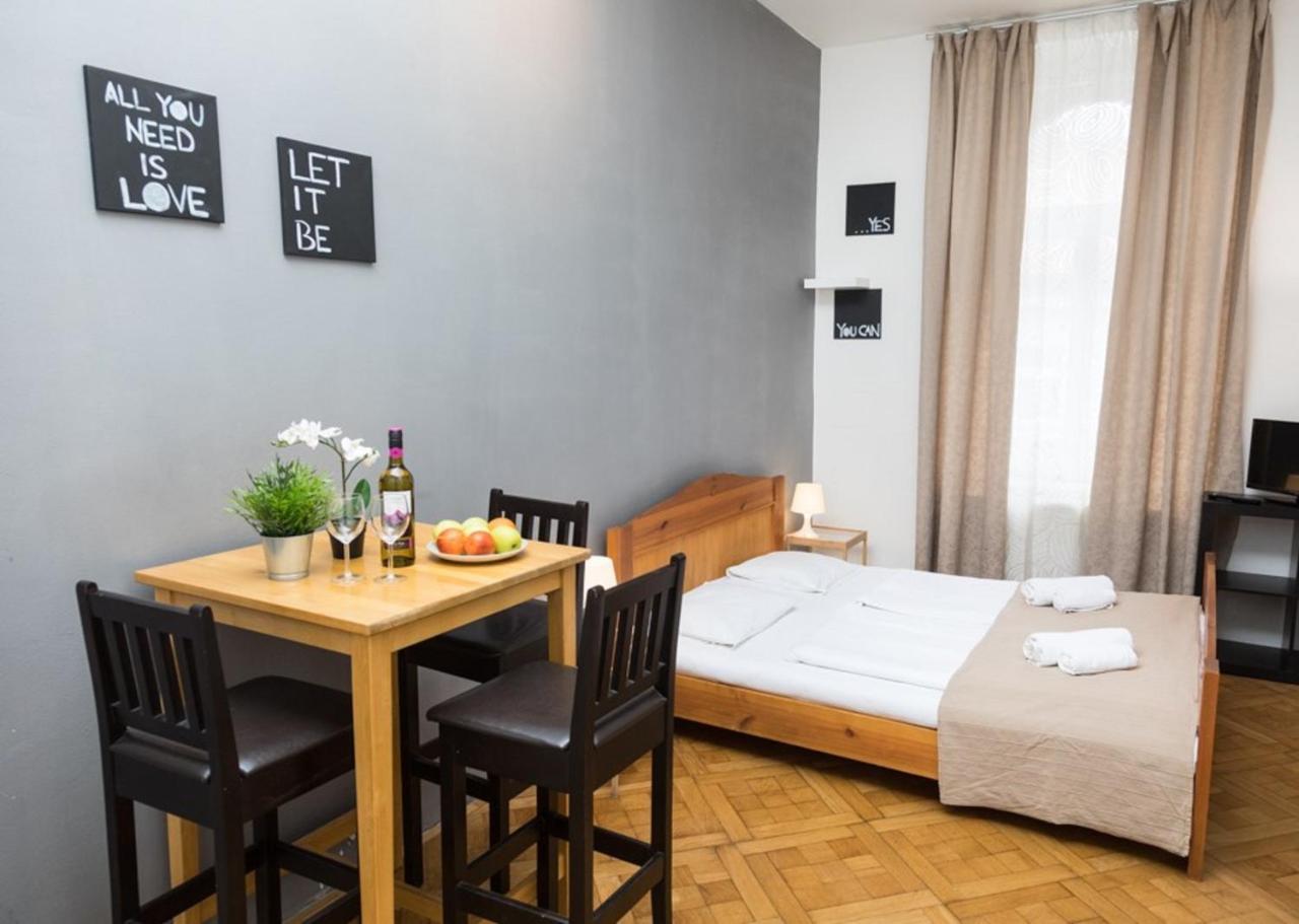 Welcome Apartments On Lublanska Prag Exteriör bild